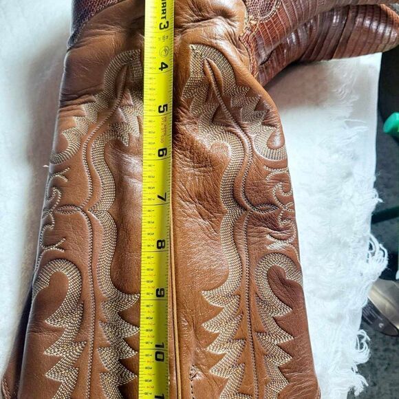 JUSTIN STYLE BOOTS Size 7 Color Brown.Used - Picture 10 of 10